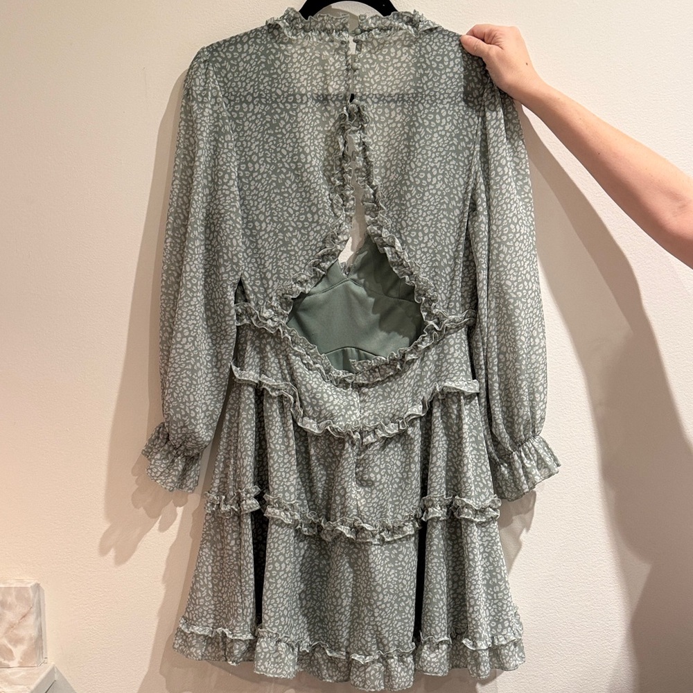 Amazon Ruffle-Tiered V-Neck Long Sleeve Mini Dress in Sage Green Floral - Picture 2 of 4